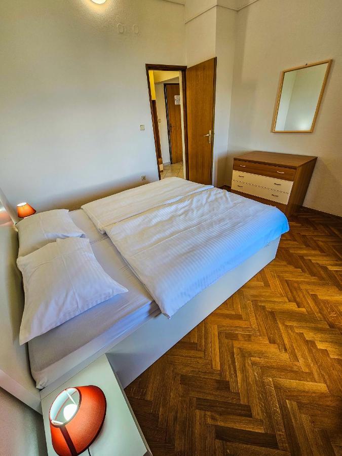 Aenona Sea View Apartments Nin Eksteriør billede